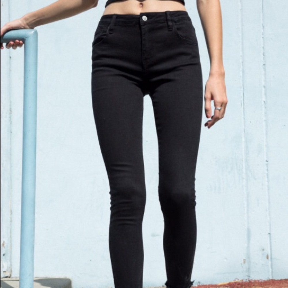 Brandy Melville High Waisted Jeans